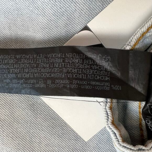 NWT Women's Zara Relaxed Fit Slim Leg Mid Rise Size 10 Jeans - Picture 11 of 16